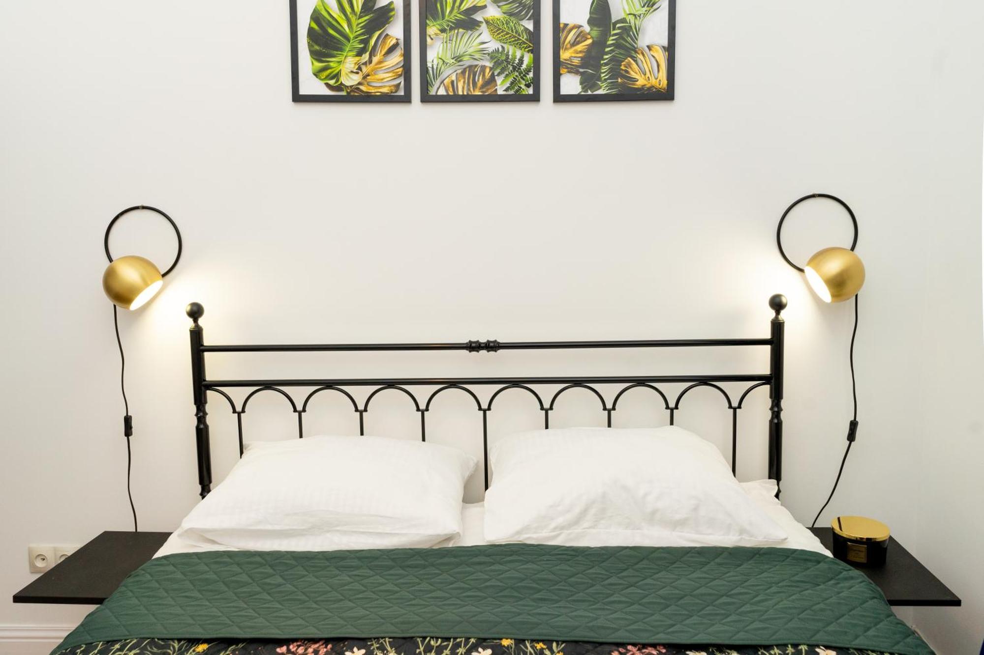 Charming Apartments In The Heart Of Lviv - Valova, Nasypna Str Exterior photo