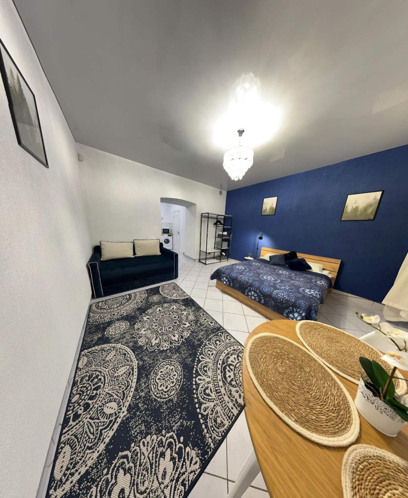 Charming Apartments In The Heart Of Lviv - Valova, Nasypna Str Room photo